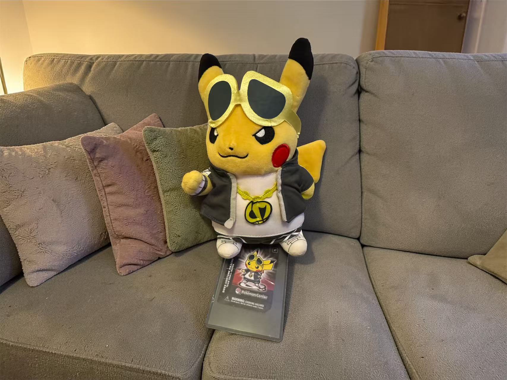 Pokemon center 骷髏團老大 古茲馬 變裝 比卡超公仔