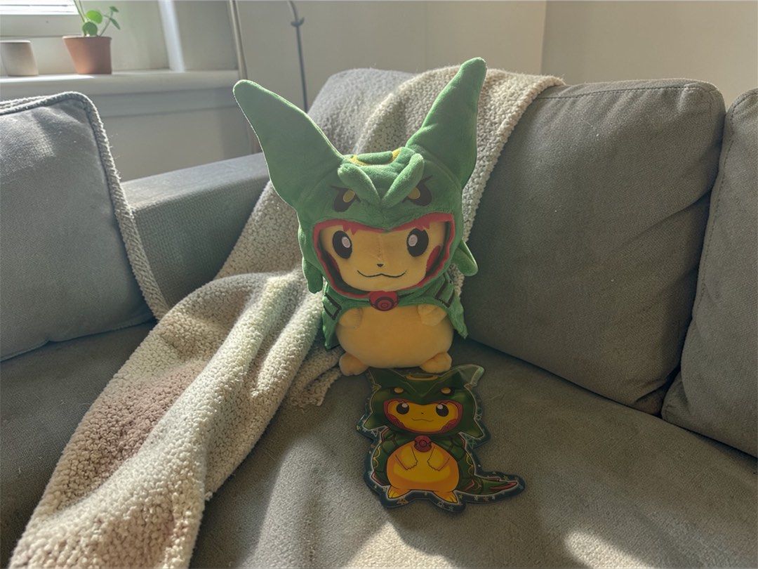 2016 綠烈空座 變裝 比卡超公仔